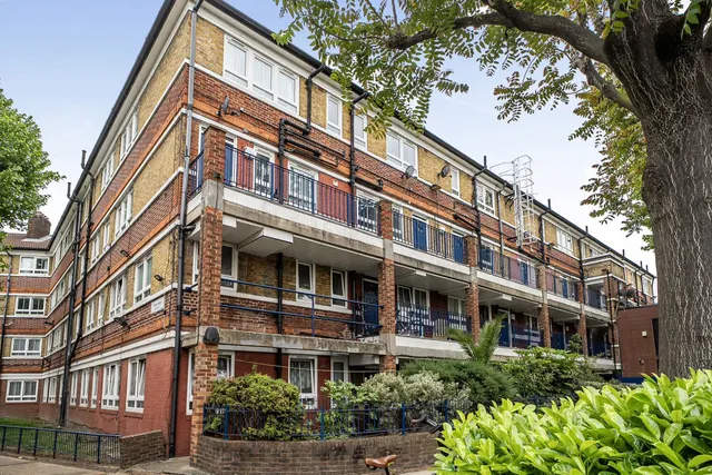 Photo 3 — Meakin Estate, London, SE1