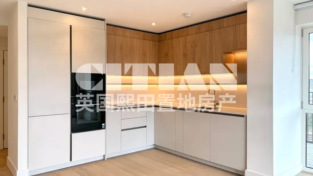 Bow Common Lane, London, E3, photo 3