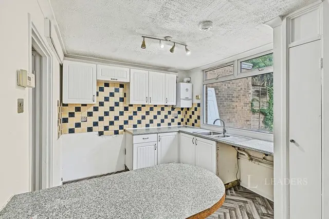 Swain Court, Northampton, NN3, photo 3