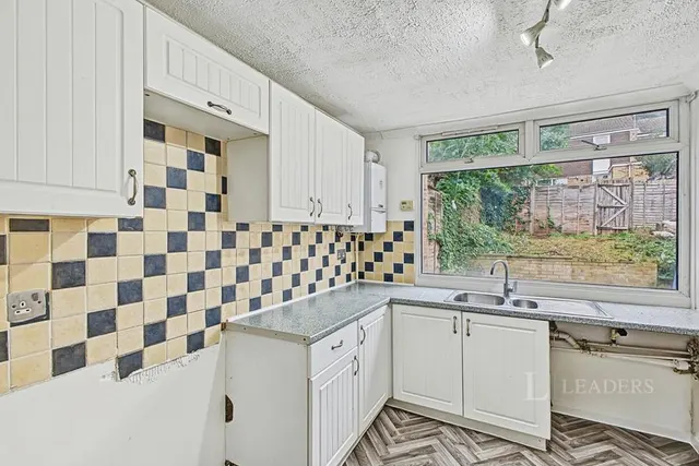 Swain Court, Northampton, NN3, photo 2