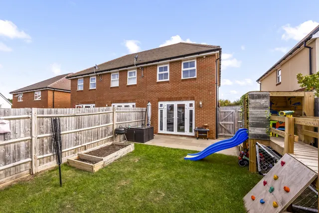 Tyletts Close, Littlehampton, BN16, photo 3