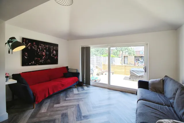 Woodhouse Lane, East Ardsley, WF3, photo 3