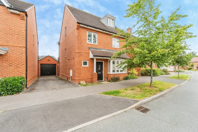 Bodding Avenue, Nursling, SO16, photo 1