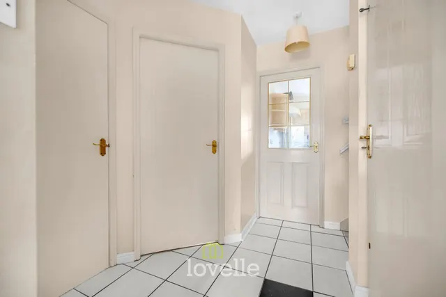 Hampton Close, Cleethorpes, DN35, photo 3