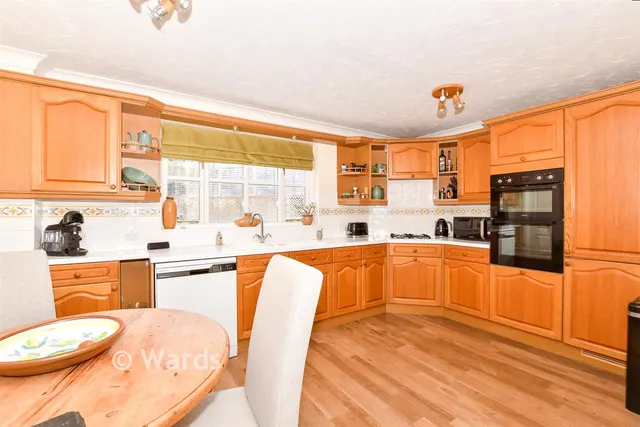 Button Lane, Bearsted, ME15, photo 3
