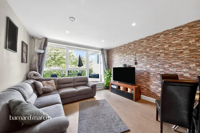 Weld Place, London, photo 1