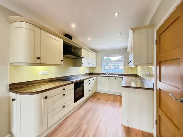 Parkhill Crescent, Barnby Dun, DN3, photo 3