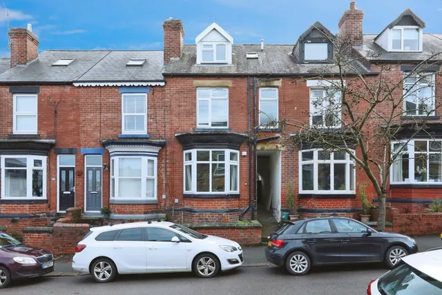 Huntingtower Road, Sheffield, South Yorkshire, S11, photo 1