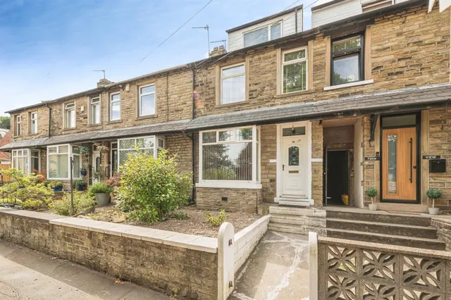 Lister Street, Moldgreen, Huddersfield, photo 1