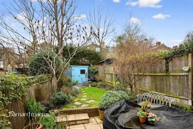 Photo 3 — Glebe Road, London