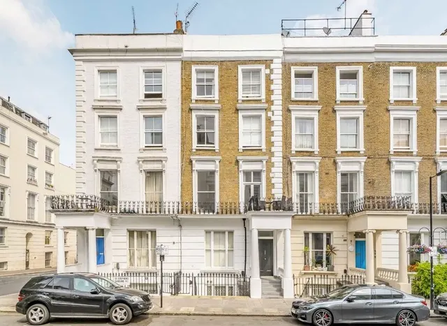 St. Stephens Gardens, Westbourne, W2, photo 1