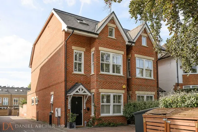 Durham Road, West Wimbledon, SW20, photo 1