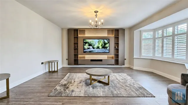 Hebble Court, Thornhill Lees, WF12, photo 2