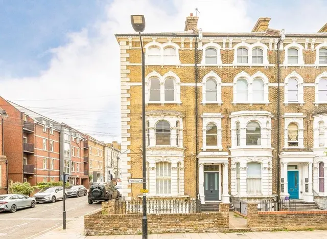Bedford Road, Clapham, SW4, photo 1