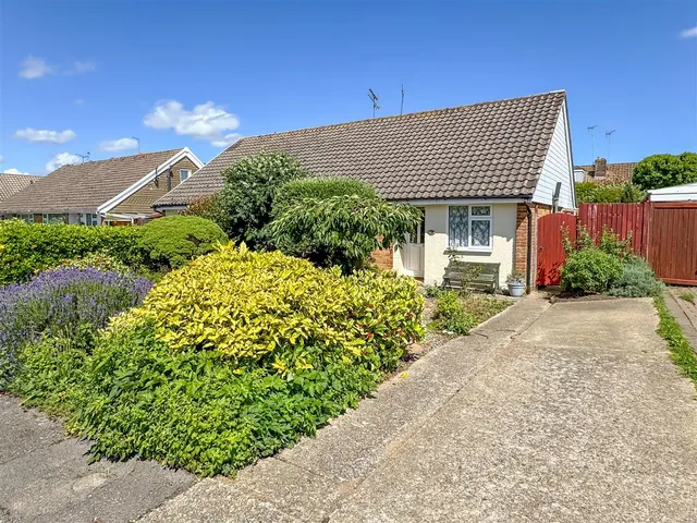 Harting Road, Wick, photo 1