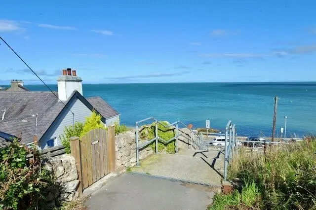 Beach Road, Benllech, LL74, photo 2
