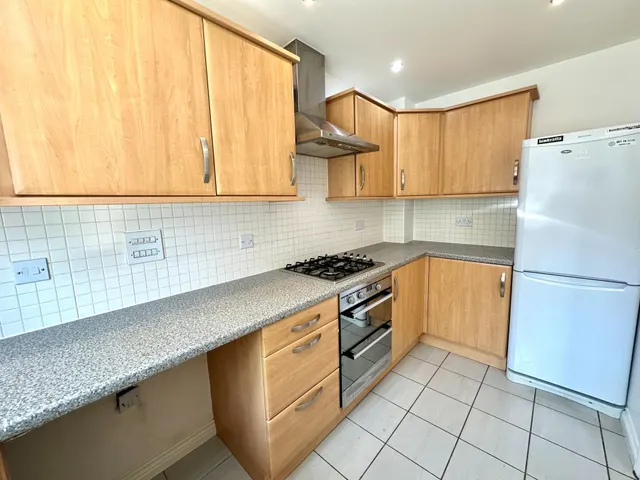 Photo 3 — Windrush Close, Walsall, WS3