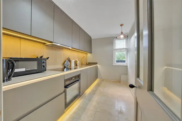 Photo 2 — Hans Place, Knightsbridge, London, SW1X 0JY