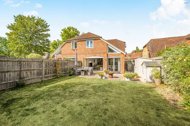 Albion Yard Hook Road, North Warnborough, Hook, RG29 1EU, photo 1