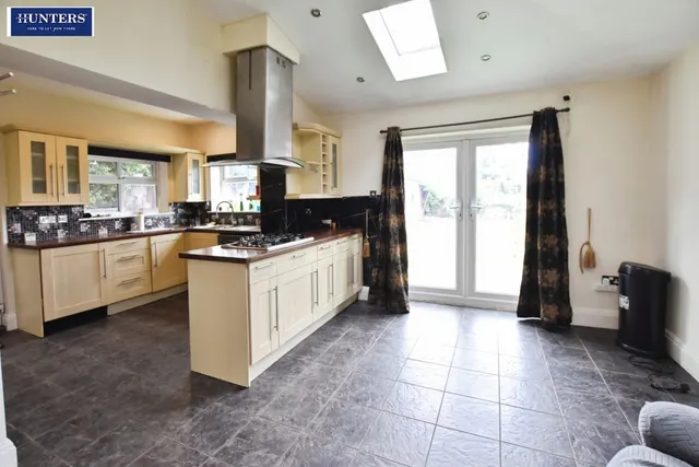 Doncaster Road, Scunthorpe, photo 1