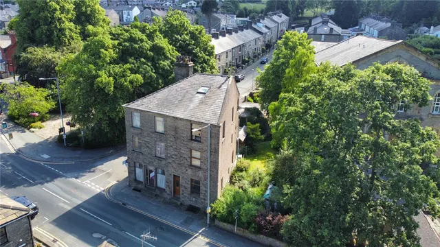 Burnley Road, Rawtenstall, BB4, photo 2