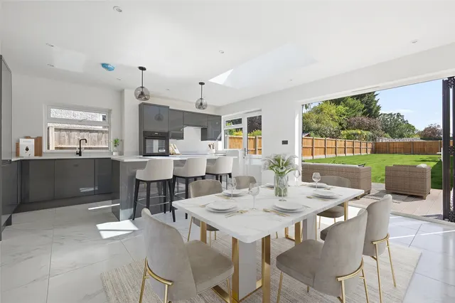 Wood Street, Galleywood, Essex, CM2, photo 1