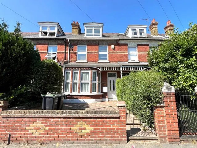 Old Road West, Gravesend, DA11, photo 1