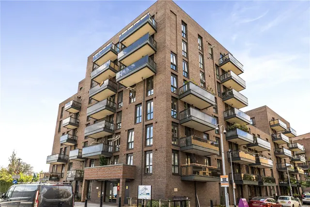 Bow Common Lane, London, E3, photo 1