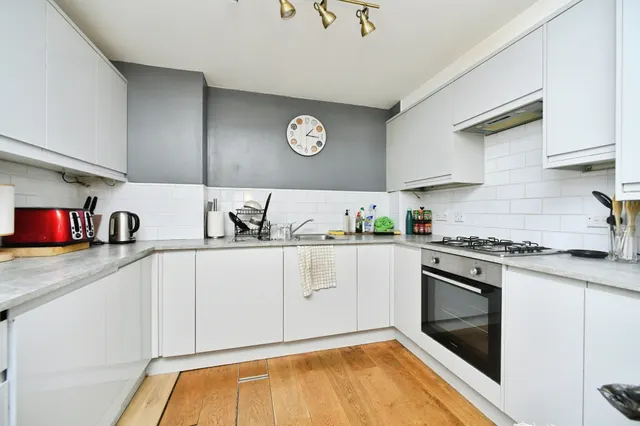 Photo 2 — Coombe Road, Brighton