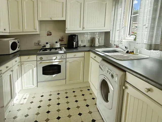 Lyncroft Leys, Scraptoft, LE7, photo 3