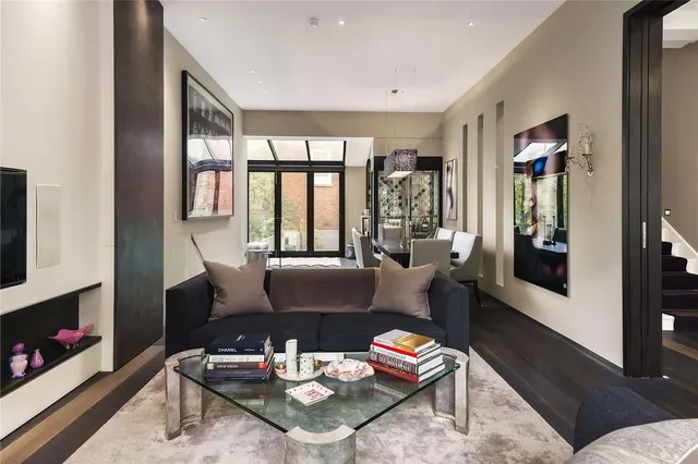 Photo 3 — Chepstow Villas, London, W11 3DZ