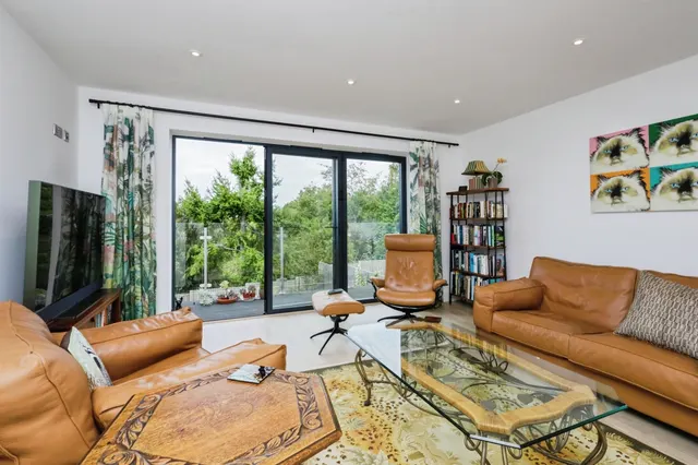 Hurst Road, Eastbourne, BN21, photo 2