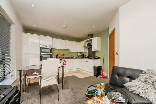 Hagley Road, Birmingham, B16, photo 3