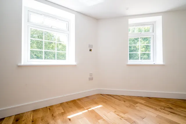 Flat 2, Cricketers House, 53 Westfield Road, Woking, photo 1