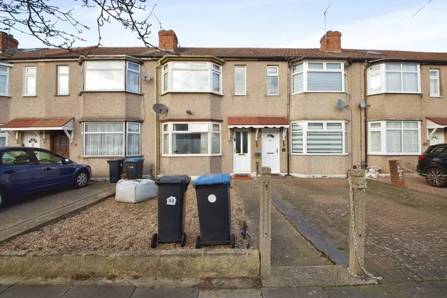 Aylands Road, ENFIELD, Middlesex, EN3, photo 1