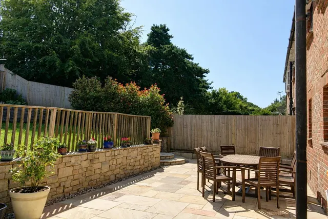 Meadowside, Pulborough, RH20, photo 2