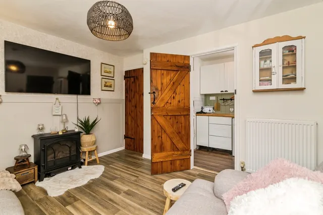 Stradbroke Road, Lowestoft, NR33, photo 2