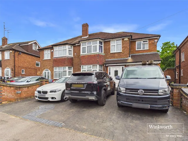 Chiltern Crescent, Earley, RG6, photo 2