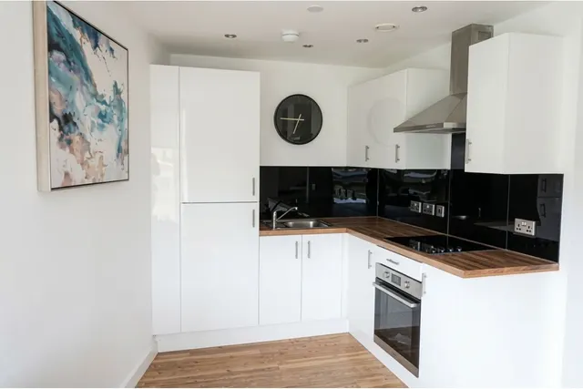 Plaza Boulevard, Liverpool, L8, photo 3