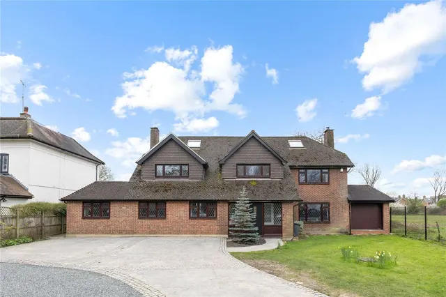 The Causeway, Potters Bar, EN6, photo 1