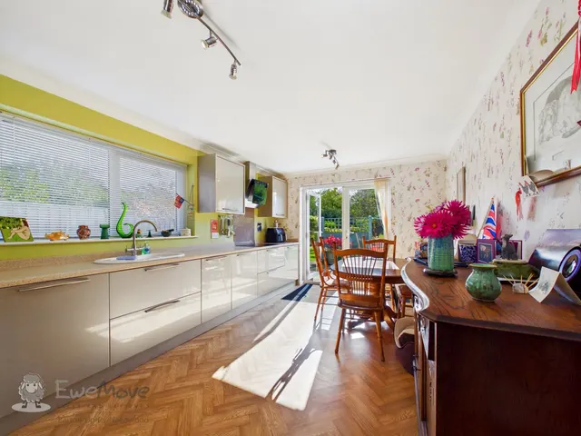 Leicester Road, Measham, DE12, photo 2