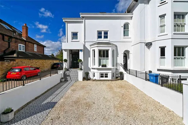 Alma Road, Windsor, Berkshire, SL4 3HN, photo 1