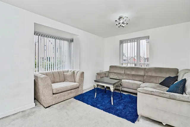 Rosehip Crescent, Walsall, WS3, photo 2