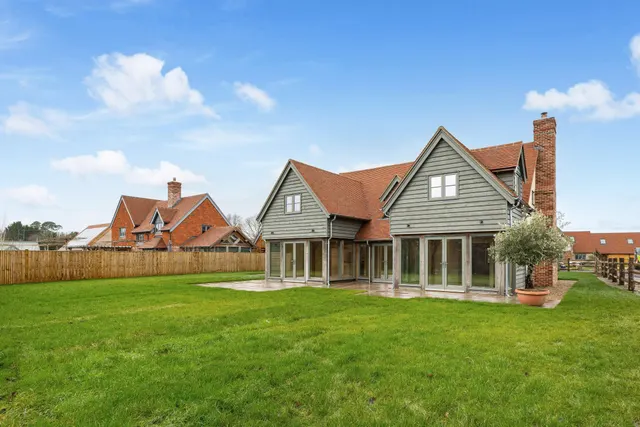 Brenchley Road, Horsmonden, TN12, photo 1
