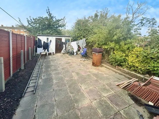 Carlyle Road, London, E12, photo 3