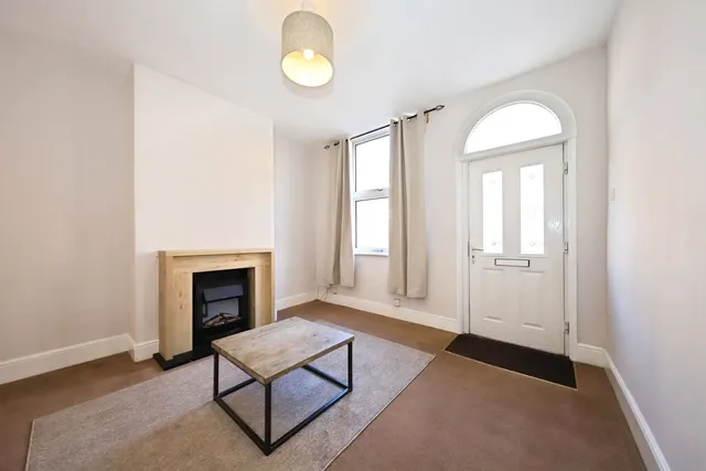 Offmore Road, Kidderminster, DY10, photo 1