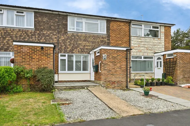 Richmond Close, Ware, SG12, photo 1