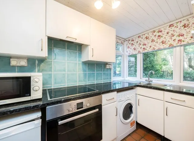 Photo 3 — Corkran Road, Surbiton, KT6