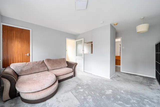 Pembroke Way, Birmingham, B28, photo 3