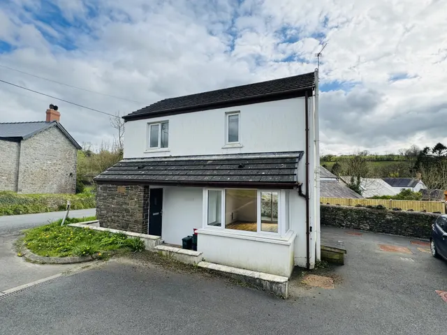 Meadow Court, Llanmill, SA67, photo 1